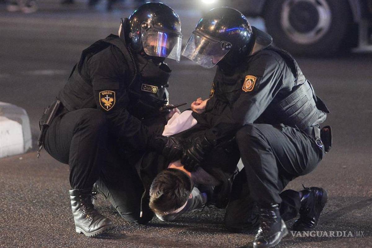 Alexander Lukashenko asume su sexto mandato como presidente de Bielorrusia pese a protestas