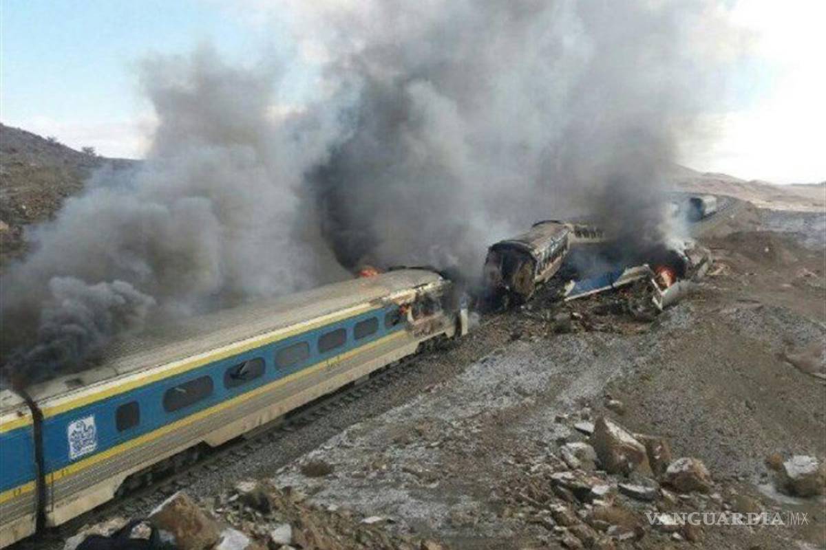 Choque de trenes deja 40 muertos en Irán
