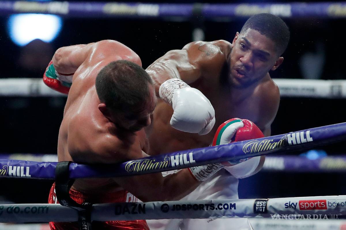 De los pesados Joshua retiene sus títulos