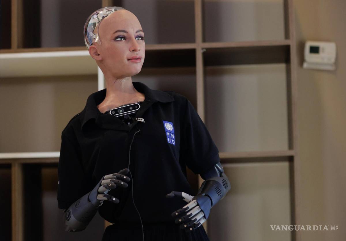 $!“Los humanos tienen la capacidad de crear arte y música desde una perspectiva personal única, reflejando su cultura y experiencias de vida” dijo Sophia.