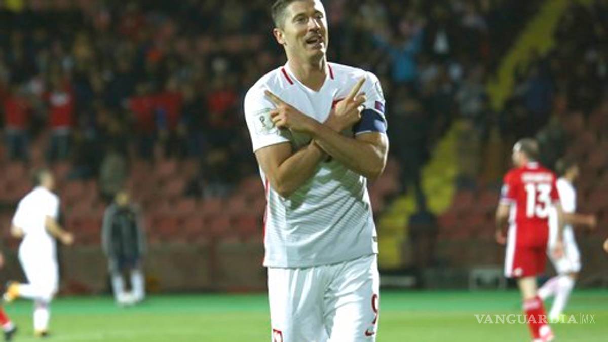 Lewandowski hace historia y acerca a Polonia al Mundial