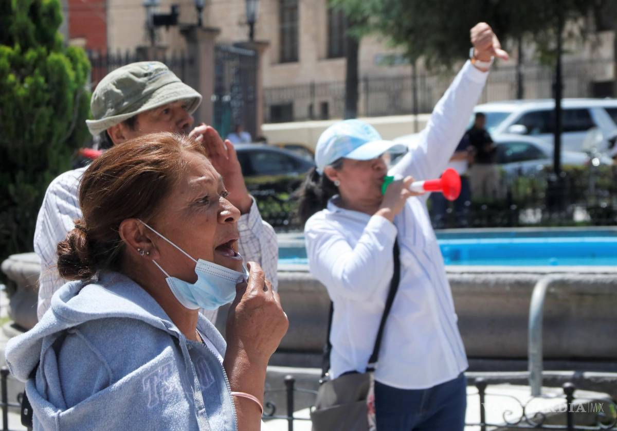 $!Plantones y manifestaciones ha realizado el magisterio ante las afectaciones al servicio médico que reciben.