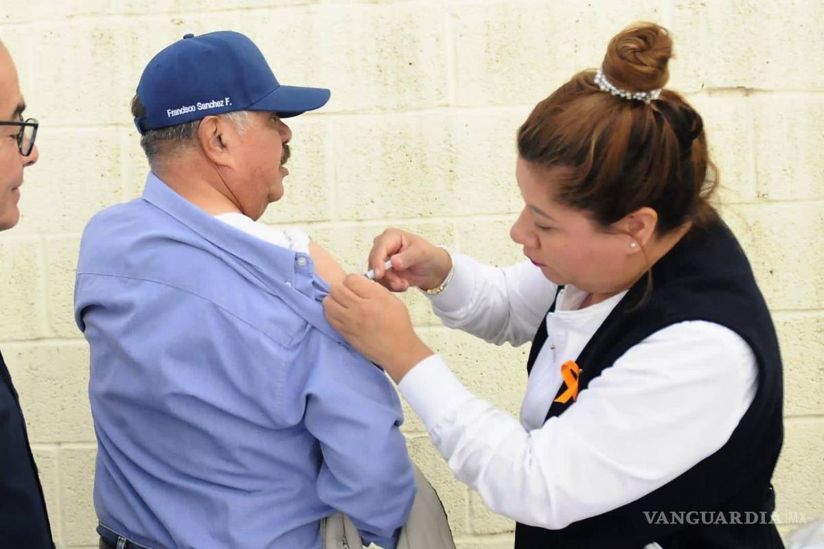 Vacunación municipal en Torreón cierra este viernes, piden completar esquema