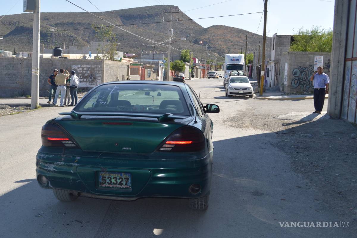 Entre varios golpean y secuestran a trabajador en Saltillo; lo liberan horas después