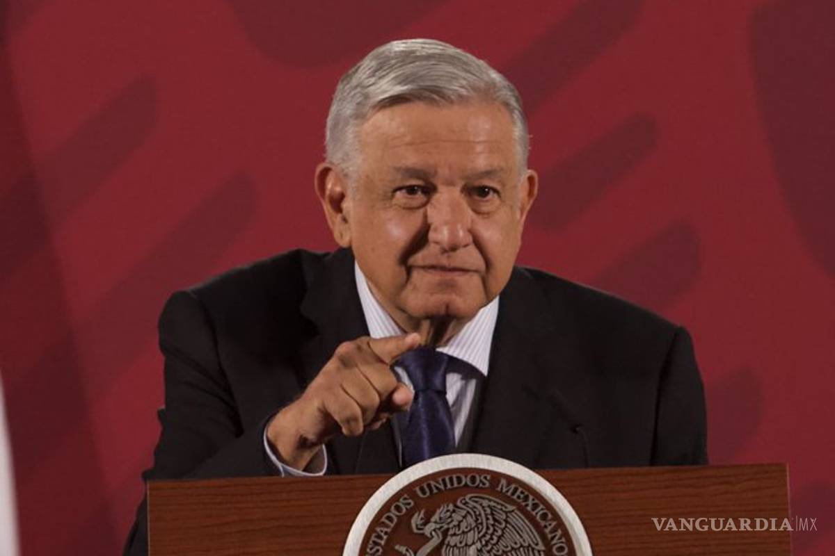 AMLO se dice “experto” en feminismo, porque 'tiene comunicación con la gente'
