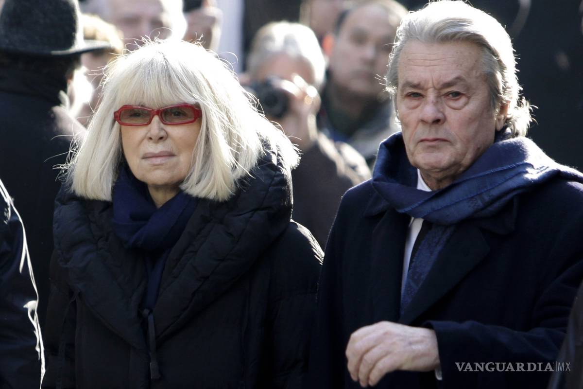 Muere a los 79 años Mireille Darc, un icono del cine francés