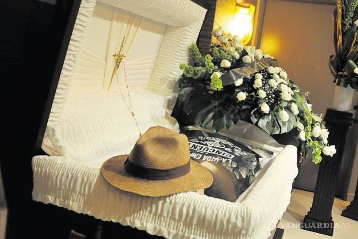 'Javier no merecía morir así'; Familiares dan el último adiós