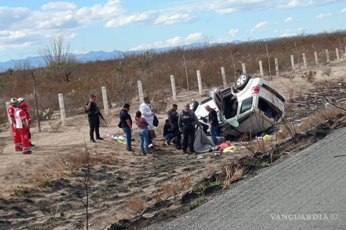 $!La potencia del choque dejó ambas unidades completamente destruidas.