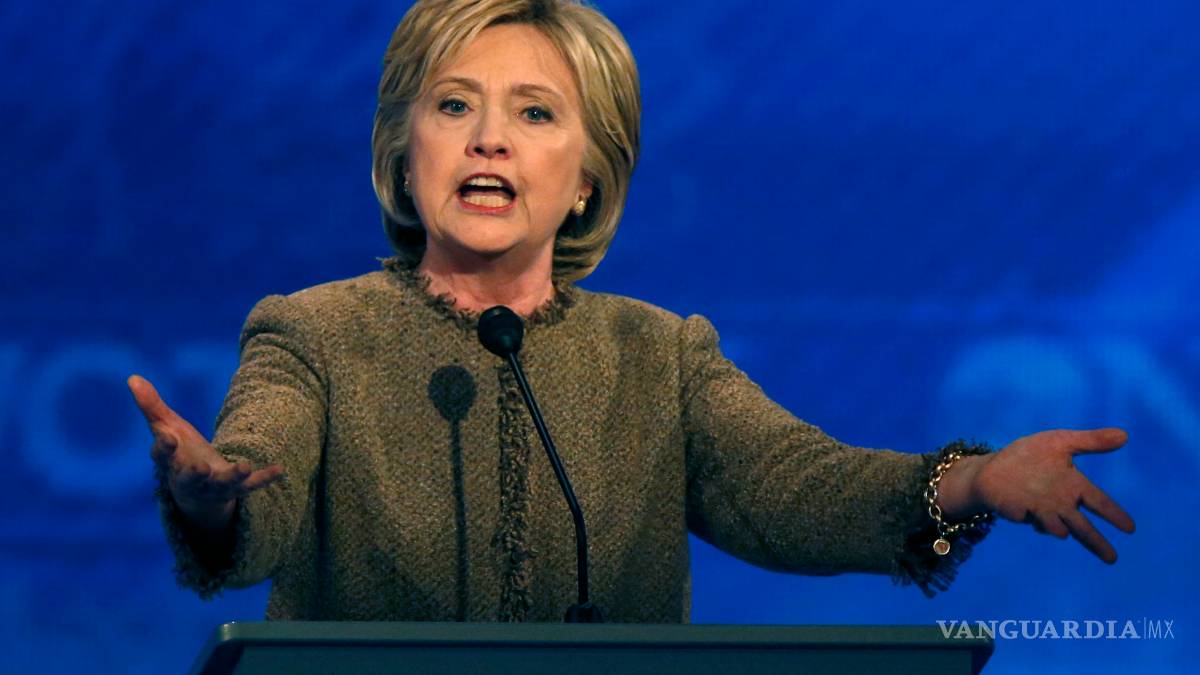 Hillary Clinton acusa a Trump de ser el "mejor reclutador" del EI