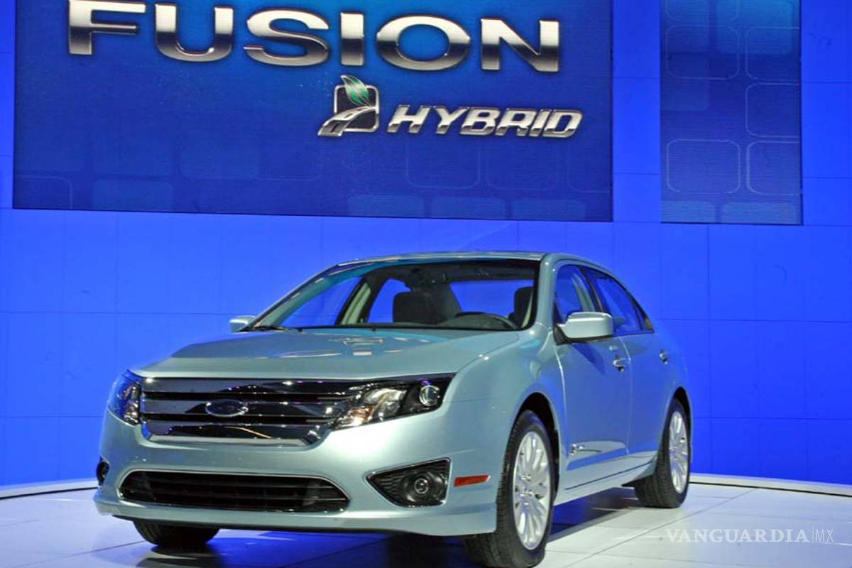 Ford, única automotriz que fabrica autos híbridos en México
