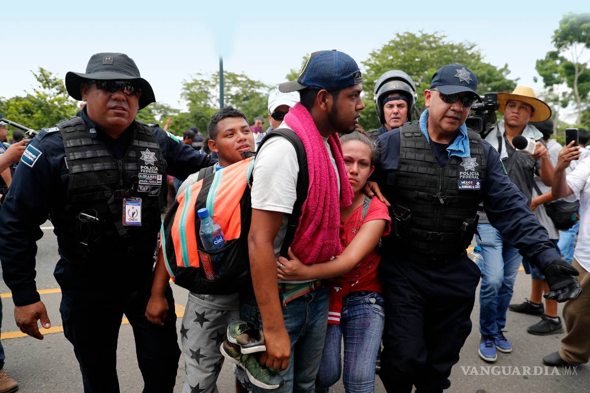 Suspende Trump aranceles; México frenará a migrantes