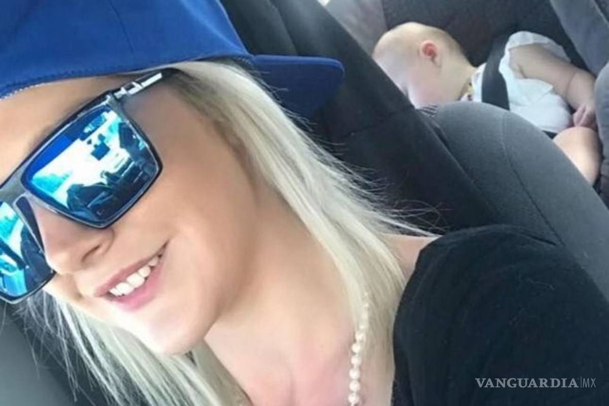 Dejó a sus hijas en un coche a 31 grados y murieron, la acusan de asesinato