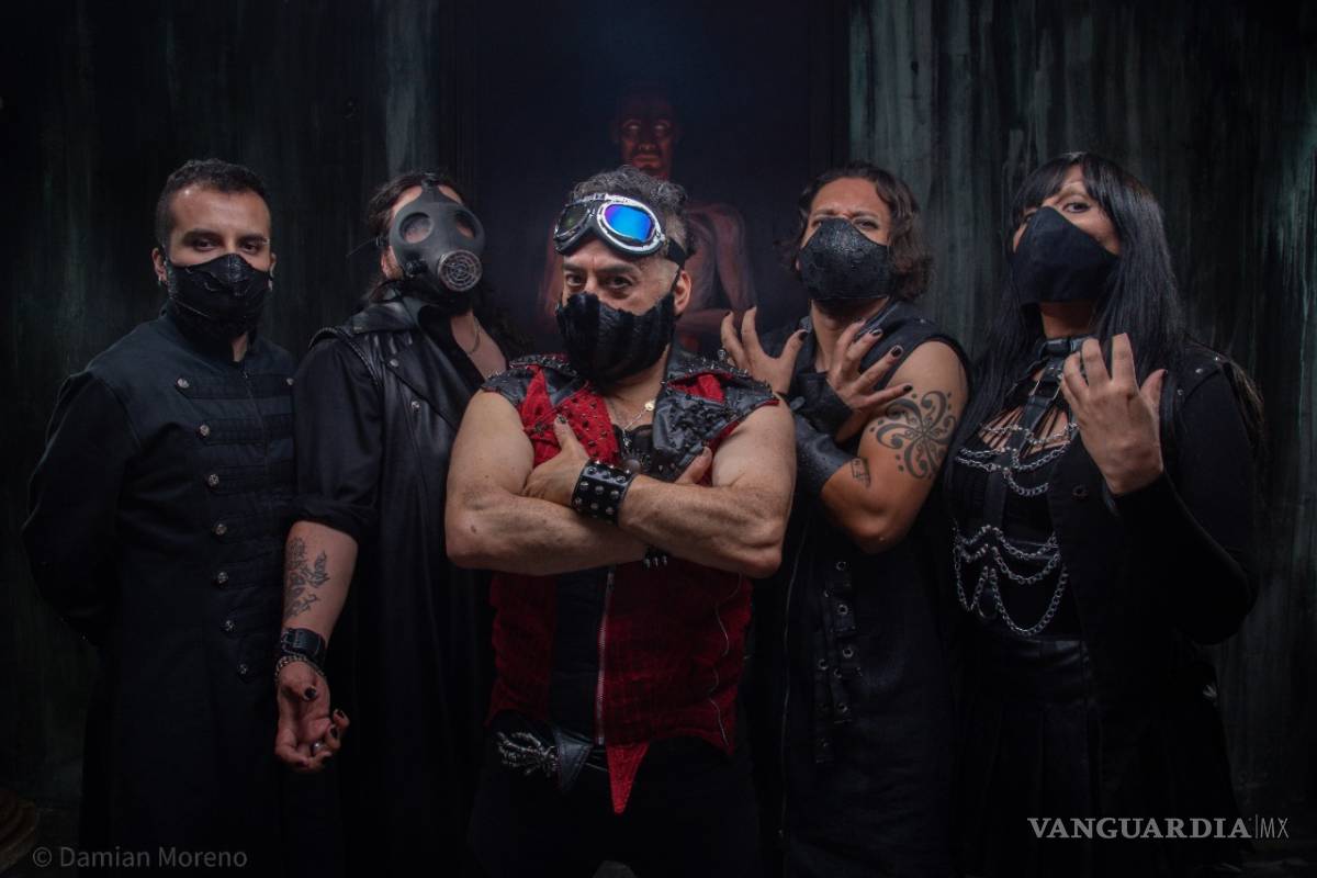 Salvador y los Eónes: oscura bohemia