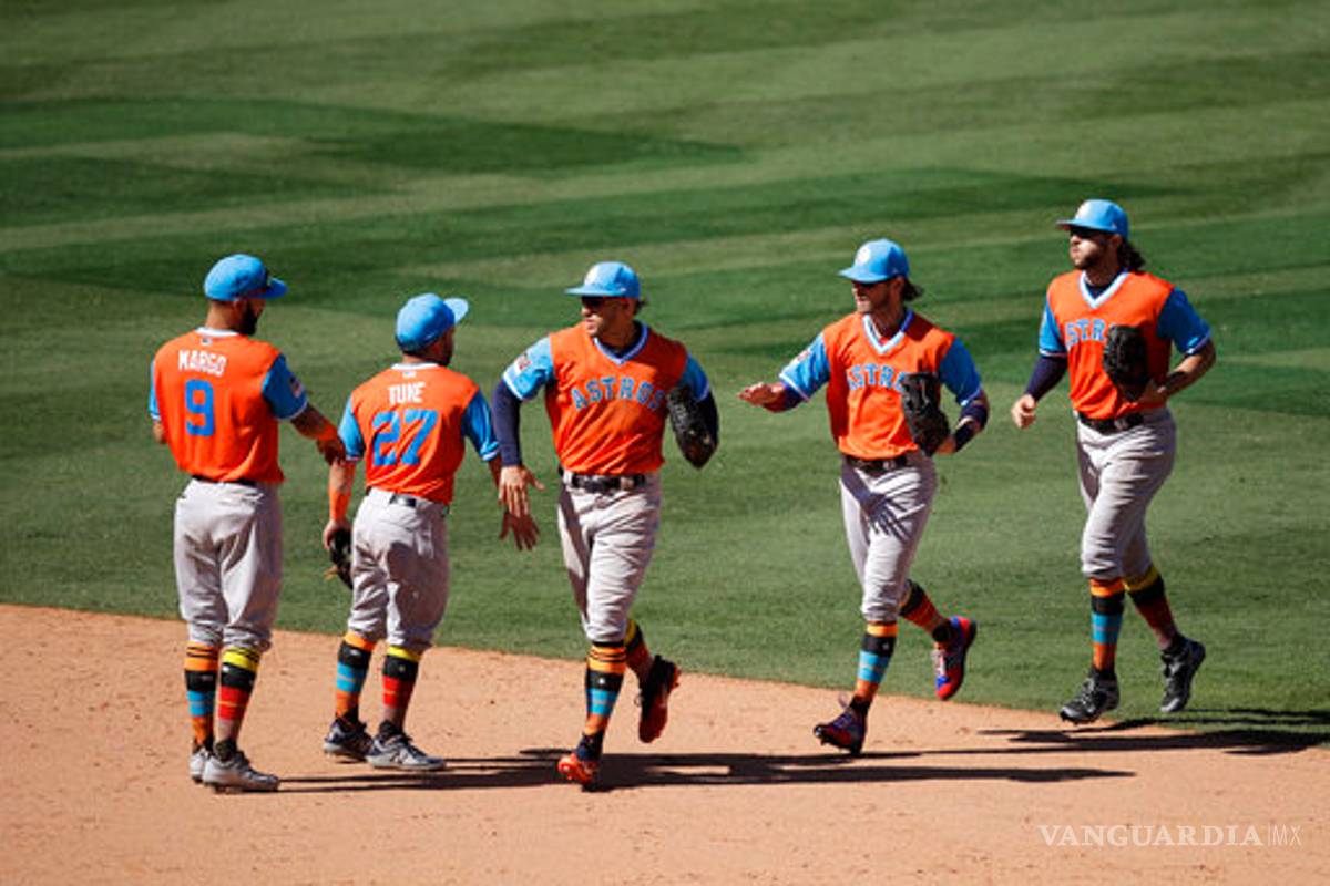 Los Astros de Houston cambiarán de estadio por las inundaciones