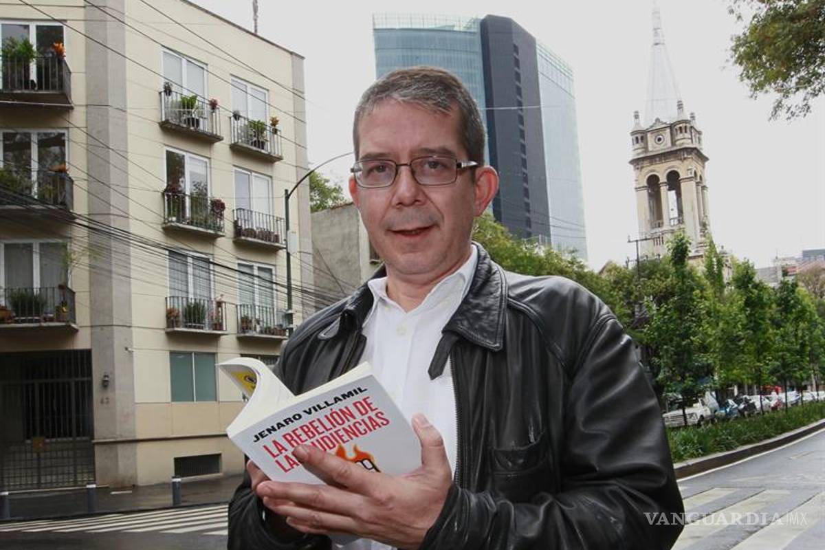 $!Redes sociales no son aliadas de nadie, advierte periodista mexicano Jenaro Villamil