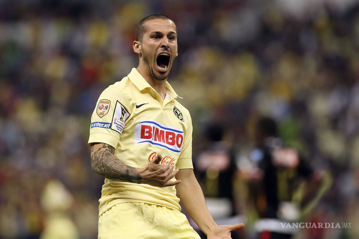 Benedetto quiere emular a Chicharito y ser el referente del Tricolor