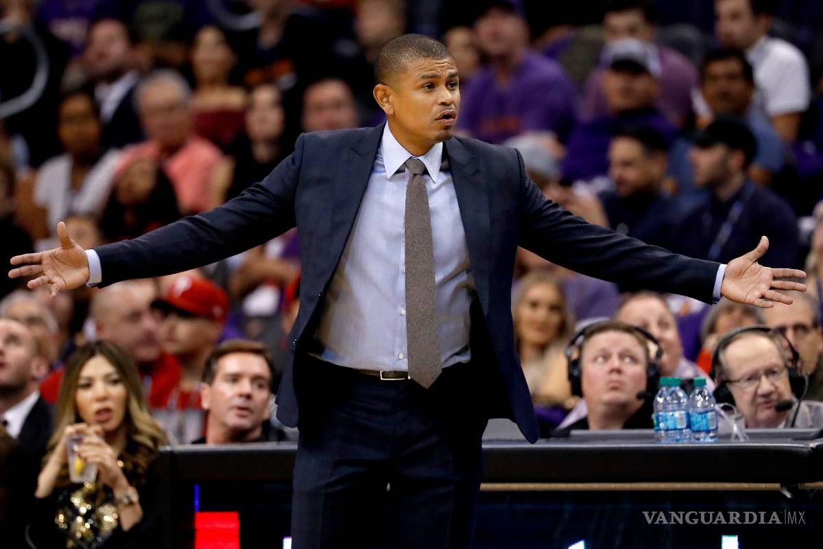 Despiden a Earl Watson de los Phoenix Suns tras apenas tres encuentros