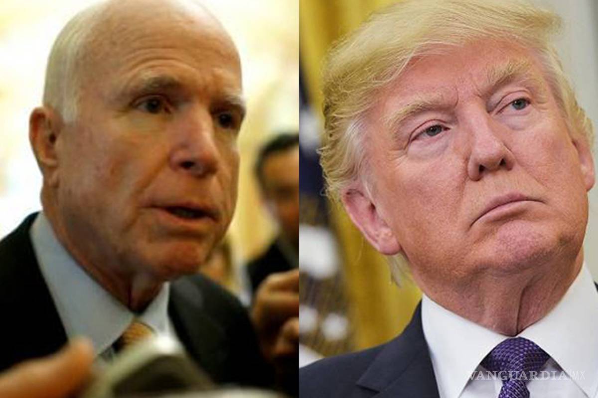 ‘Dictadores empiezan reprimiendo a la prensa’, le dice McCain a Trump