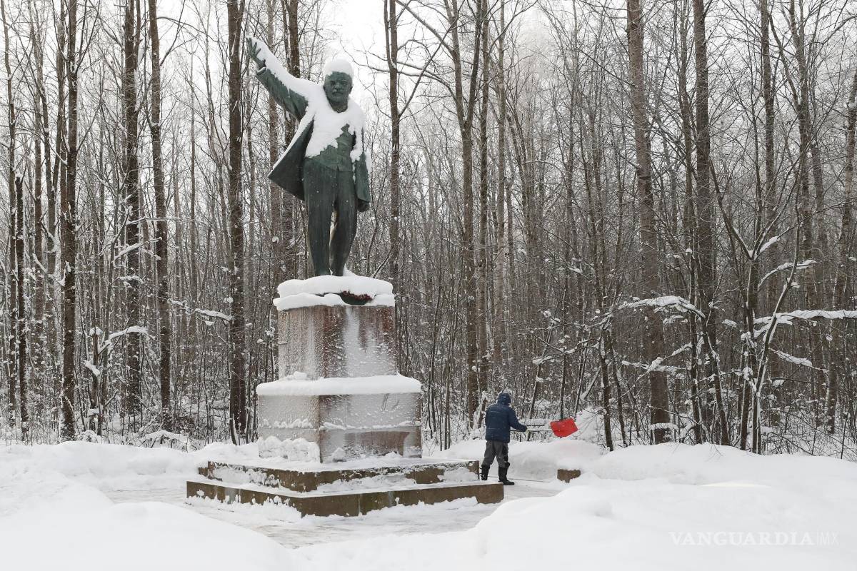 Un siglo después de su muerte, Vladímir Lenin parece un recuerdo trivial en la Rusia moderna