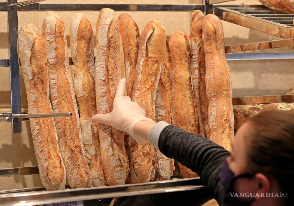 $!Coronavirus: En Francia su lucha contra el COVID-19 se libra con una baguette al día