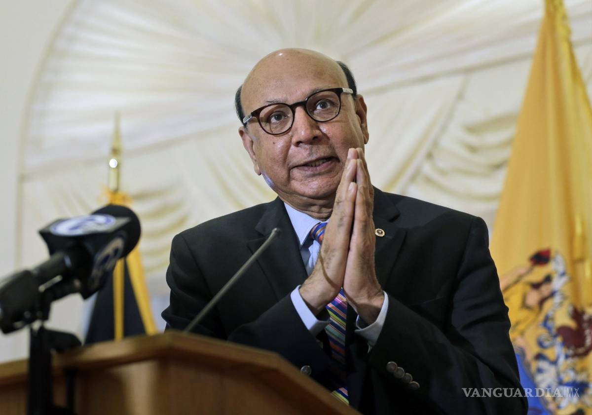 $!Khizr Khan habla en un evento en Collingswood, Nueva Jersey, el 26 de octubre de 2017.