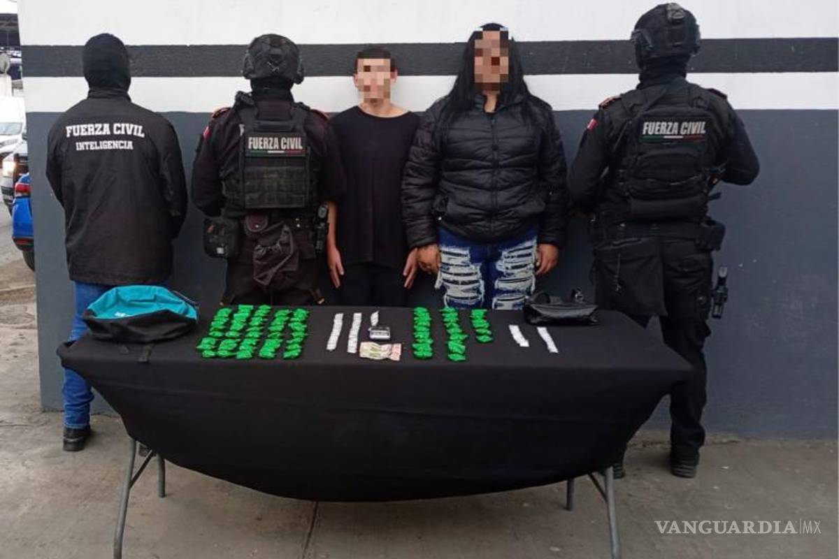 $!Dos adolescentes y dos adultos fueron detenidos en posesión de droga y un arma, en NL