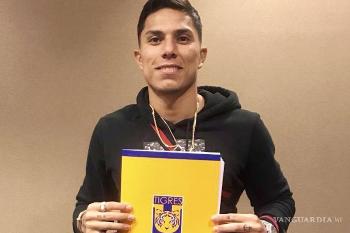 ¡Es oficial! Carlos Salcedo es nuevo jugador de Tigres