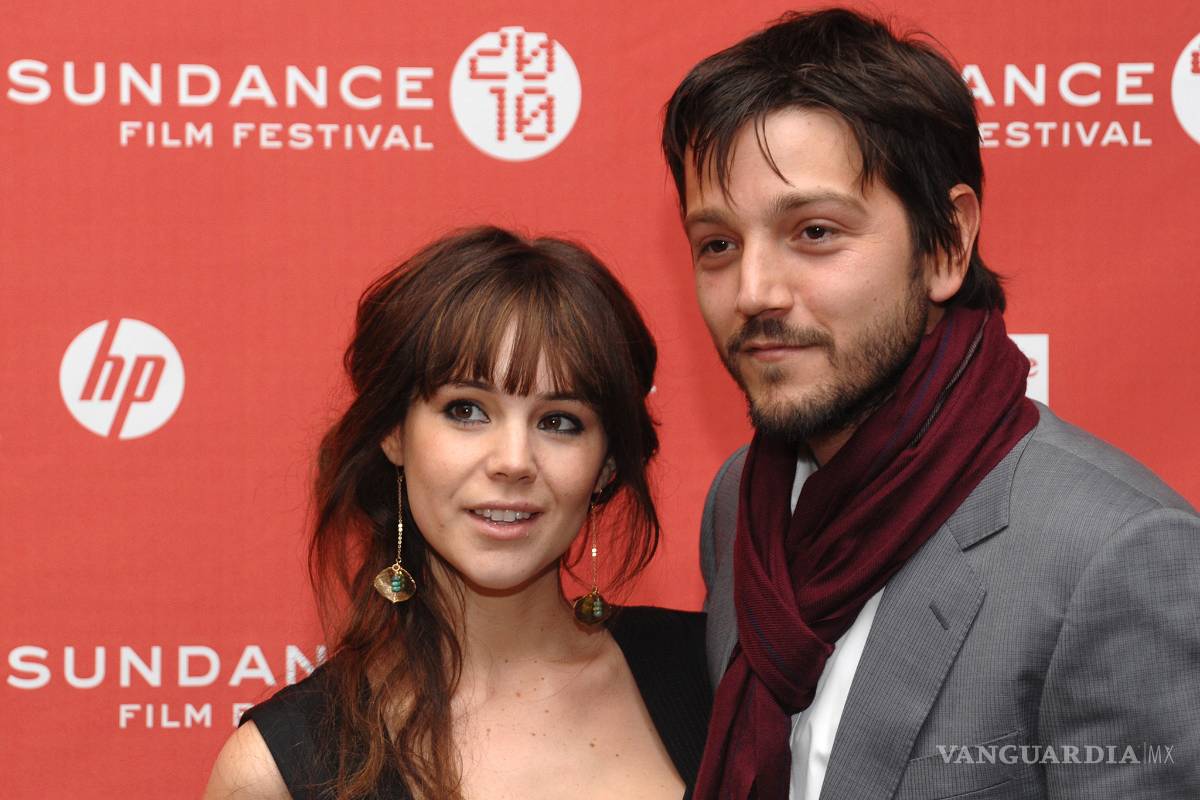 Camila Sodi habla del amor que le tiene a Diego Luna y se niega a platicar sobre el “Chicharito” Hernández