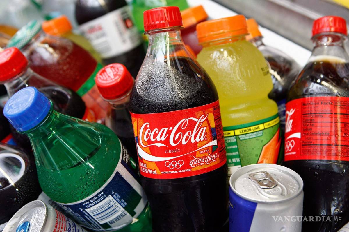 Bájale a la 'coca', bebidas azucaradas aumentan riesgo de muerte prematura