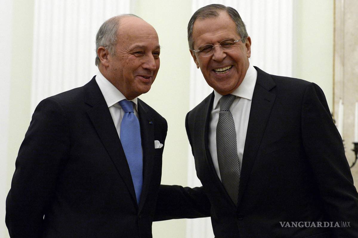 Francia acepta a ejército sirio en coalición contra Estado Islámico