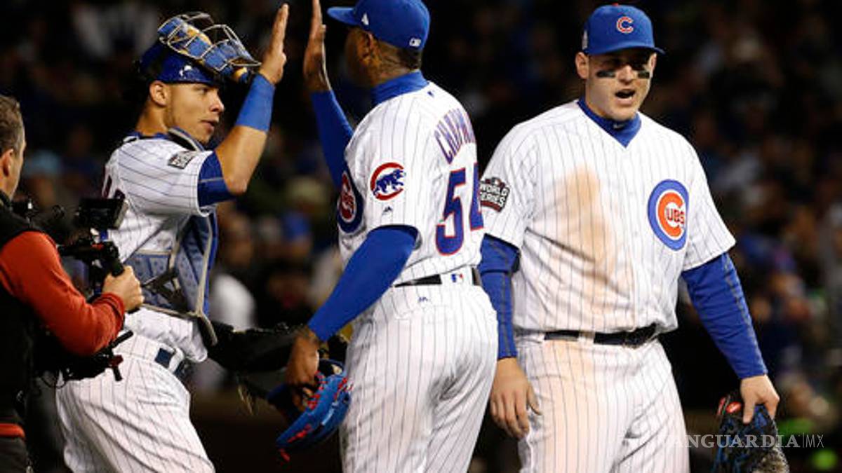 Chapman 'salva' la ilusión de Chicago en la Serie Mundial