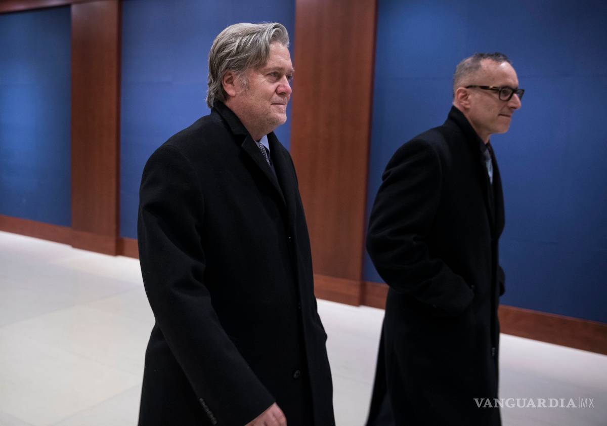 $!Acepta Bannon testificar ante el fiscal especial Robert Mueller