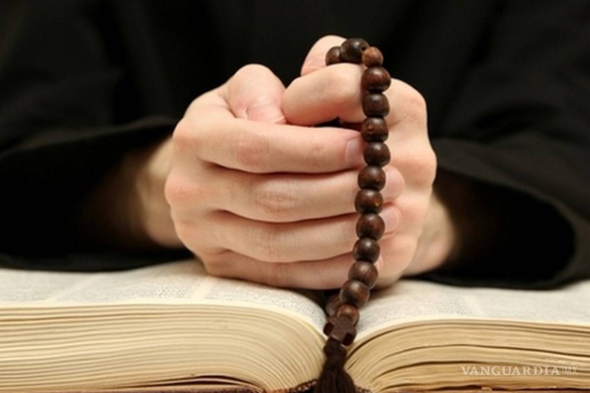 Diócesis guarda silencio tras fuga de cinco curas