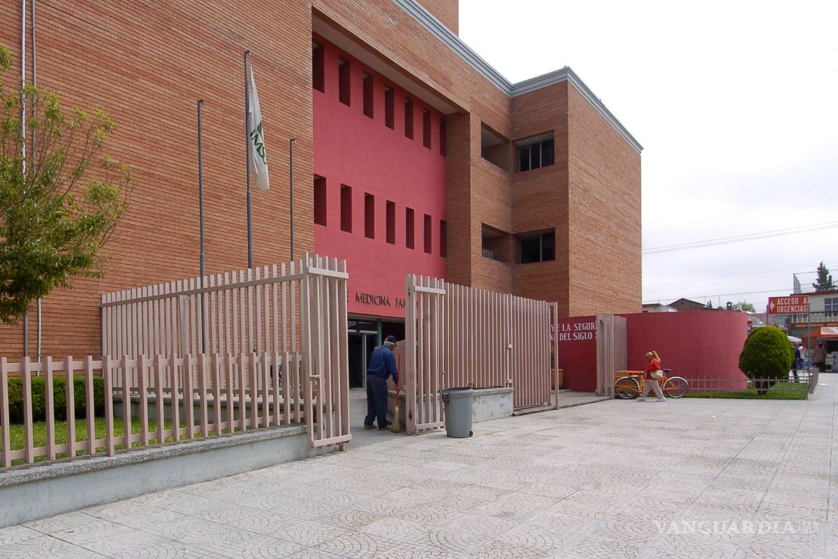 Corren y dejan sin medicamento a derechohabientes de clínica del IMSS en Saltillo