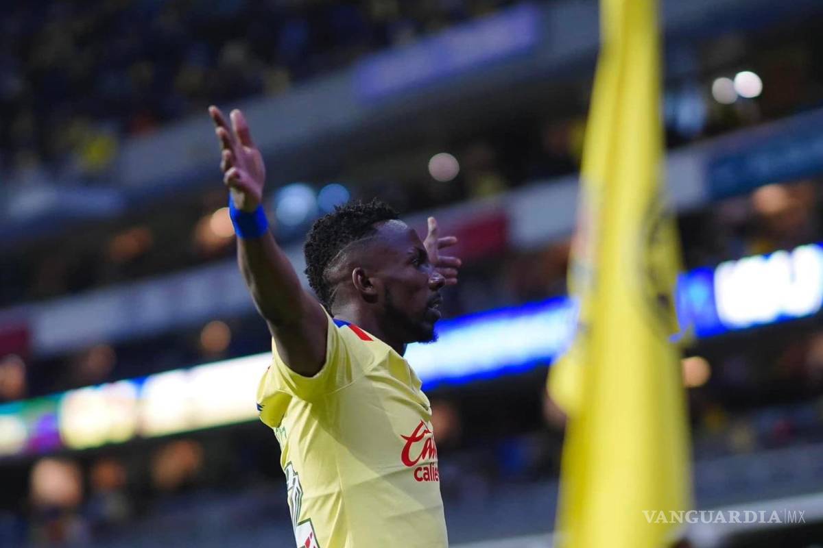 Julián Quiñones llama a la afición de Chivas ‘hijos’ tras volver a sufrir actos racistas