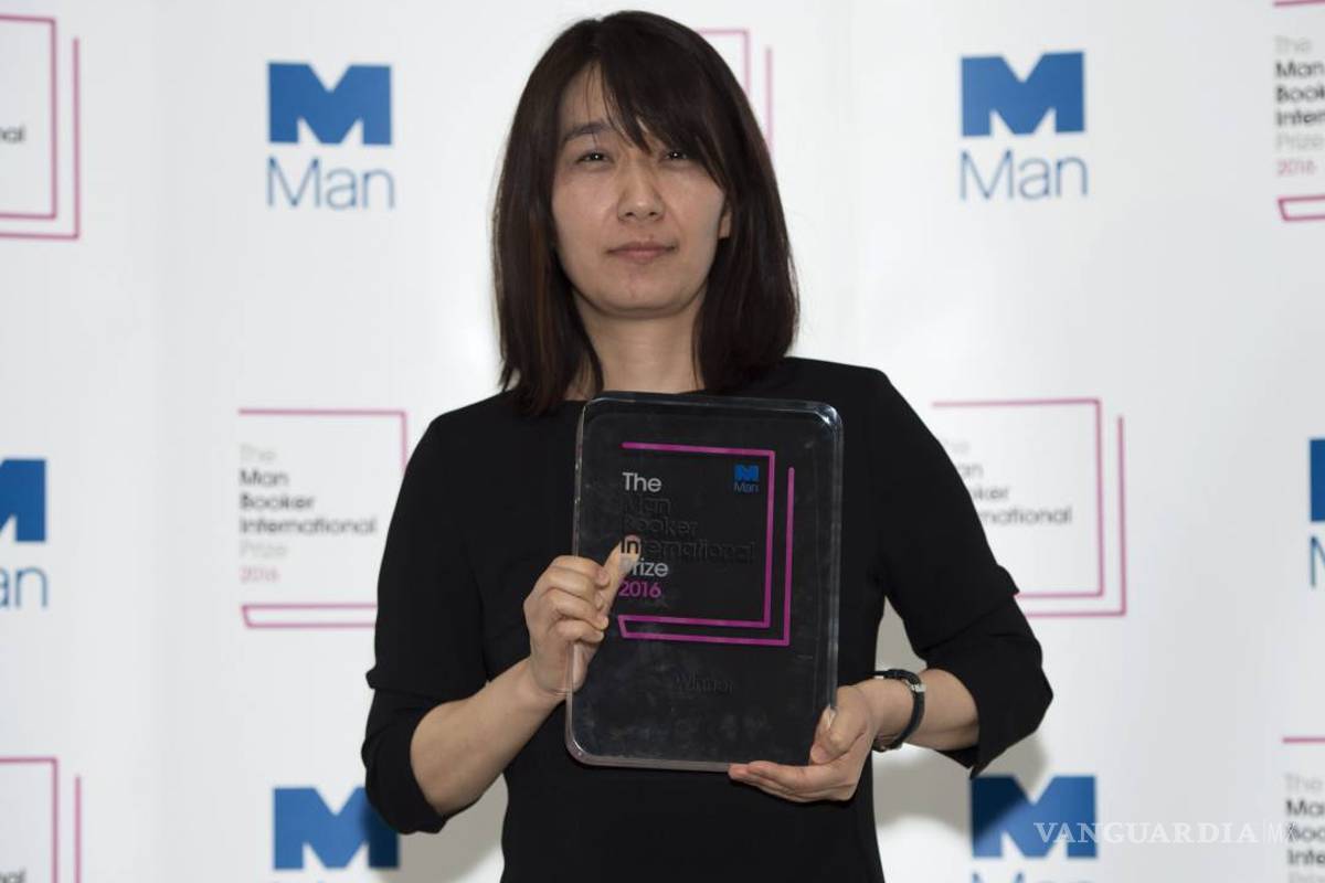 Escritora surcoreana Han Kang gana premio Man Booker International