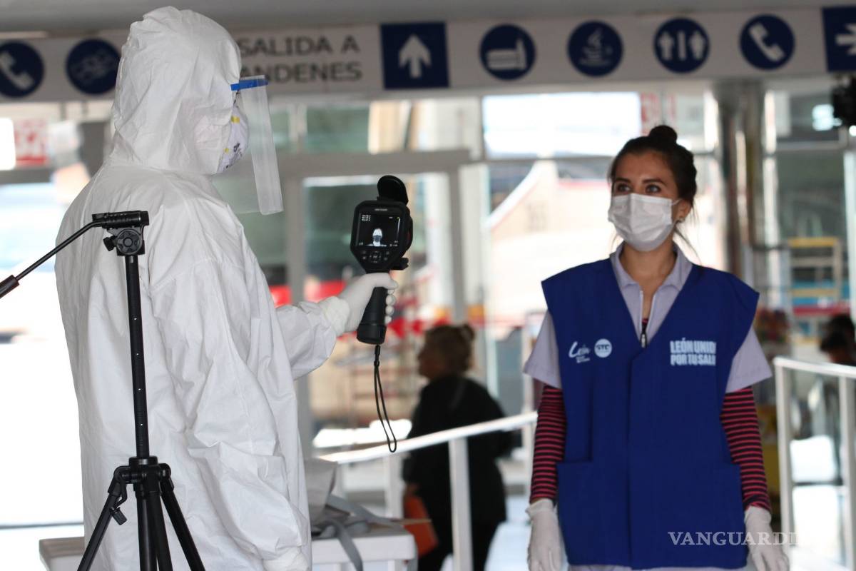 #QuédateEnCasa: Logra México hasta el momento contener el 'boom' de COVID-19, en comparación con EU y España