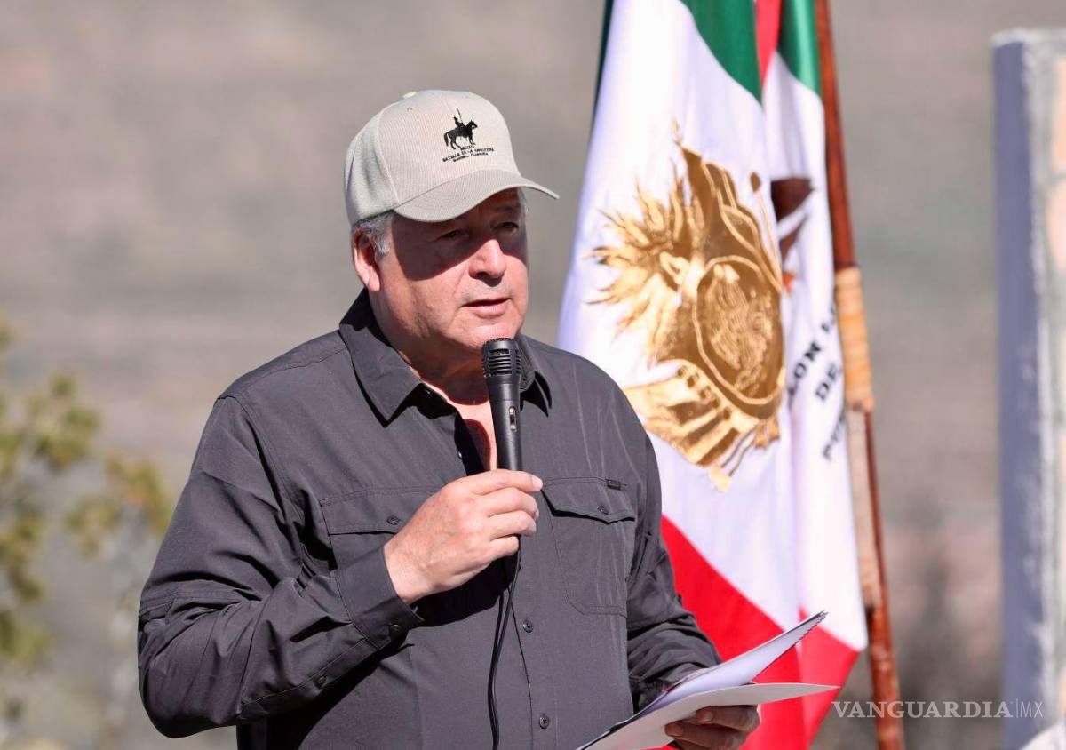 $!José María Fraustro Siller resalta el legado de los caídos en la Batalla de la Angostura durante la ceremonia conmemorativa del 177 Aniversario.