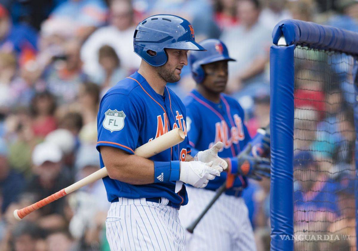 $!¡Turno al bate! Tim Tebow se prueba con los Mets