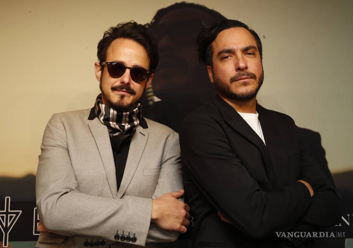 $!Los integrantes de la banda mexicana Motel, Rodrigo Dávila (d) y Billy Méndez (i) en Ciudad de México (México).