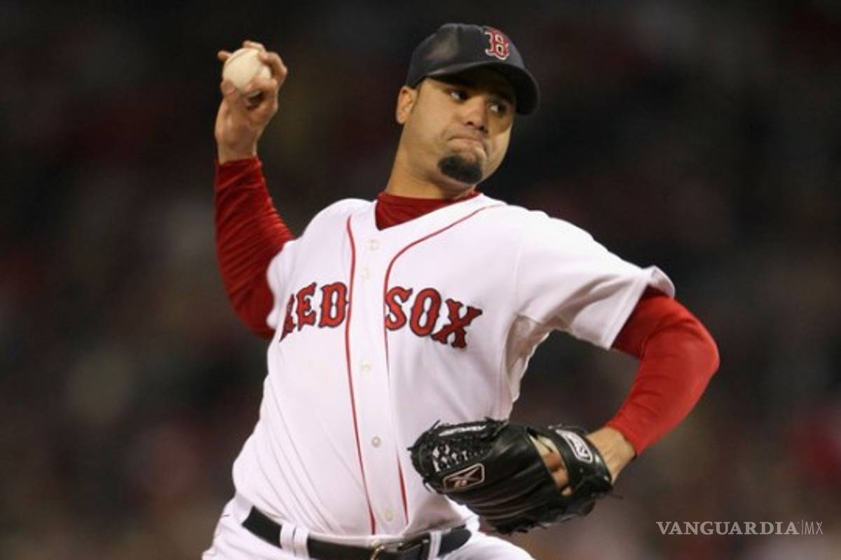 Manny Delcarmen viene por el puesto de cerrador en Saraperos