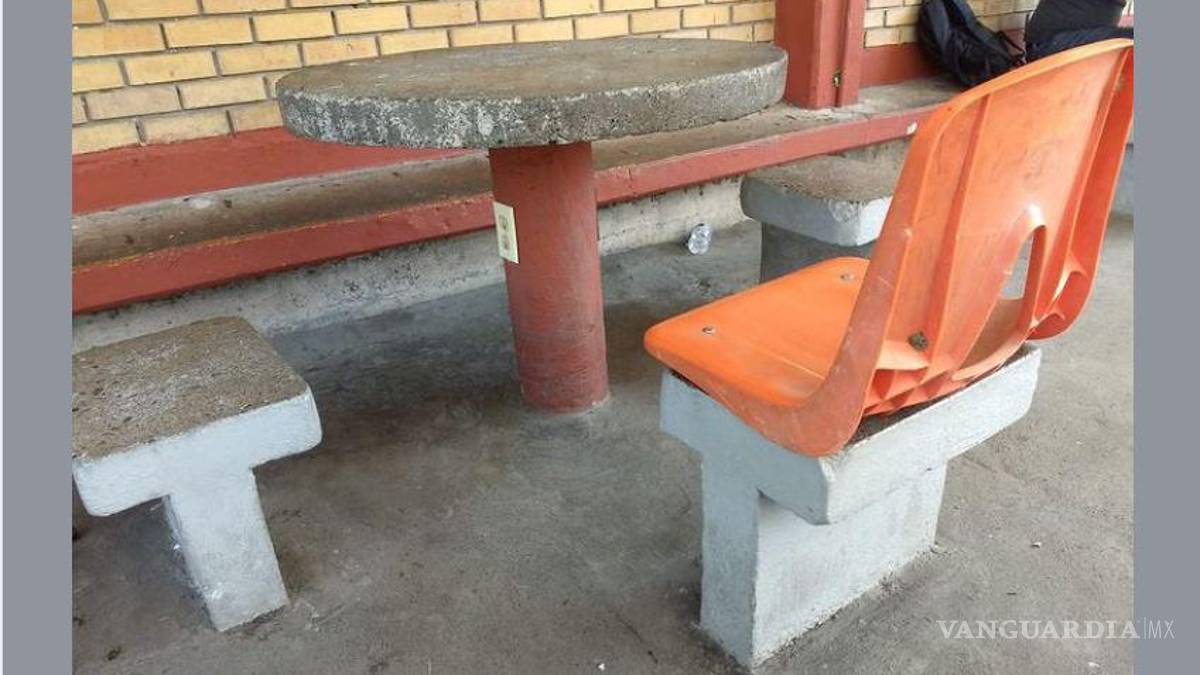 Estudiantes del Tecnológico de Saltillo exhiben baños insalubres (imágenes fuertes)