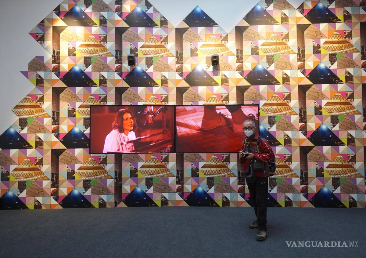 $!La instalación ‘Feeling her way’ de Sonia Boyce galardonada con el León de Oro a la mejor Participación Nacional en la 59 Bienal de Arte de Venecia, Italia.