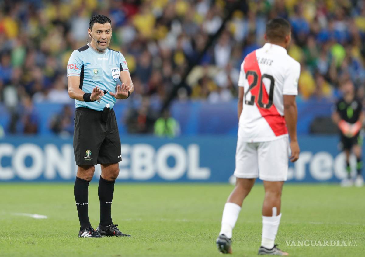 $!Árbitros podrán suspender partidos por racismo