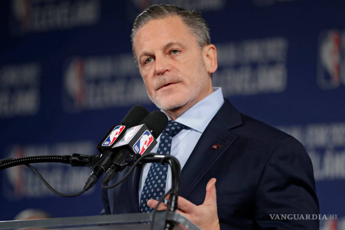 Dan Gilbert, dueño de Cavaliers tardará en recuperarse de la embolia cerebral