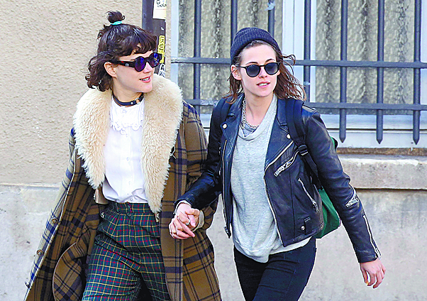 Kristen Stewart sí anda con cantante francesa