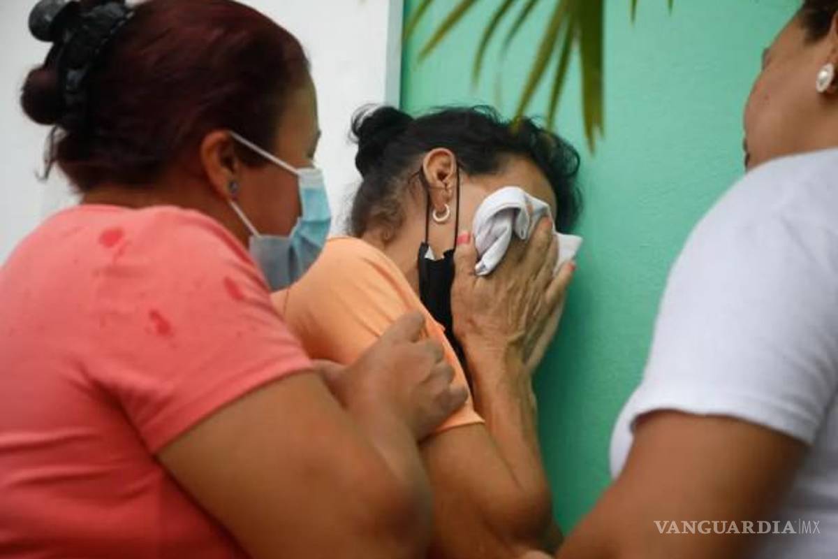 Presidenta de Honduras atribuye a pandillas callejeras el motín en prisión que dejó 41 mujeres muertas