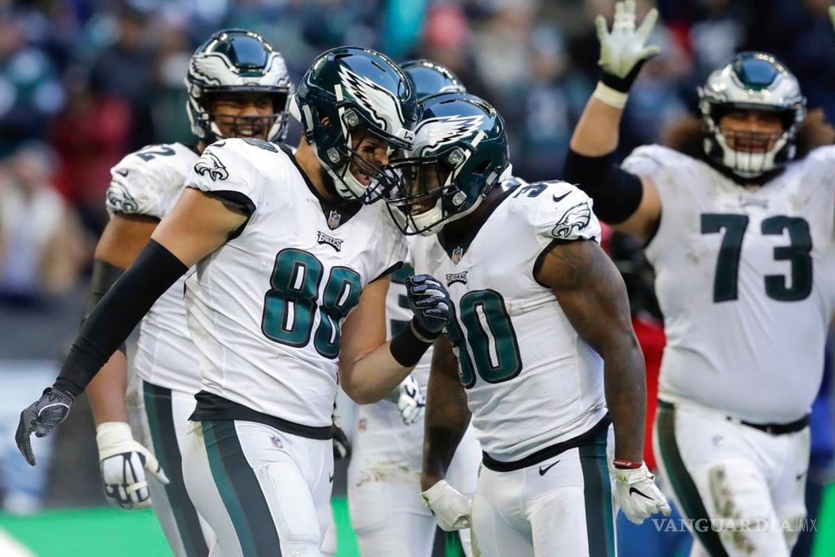 Eagles vuelan en Inglaterra sobre los Jaguars
