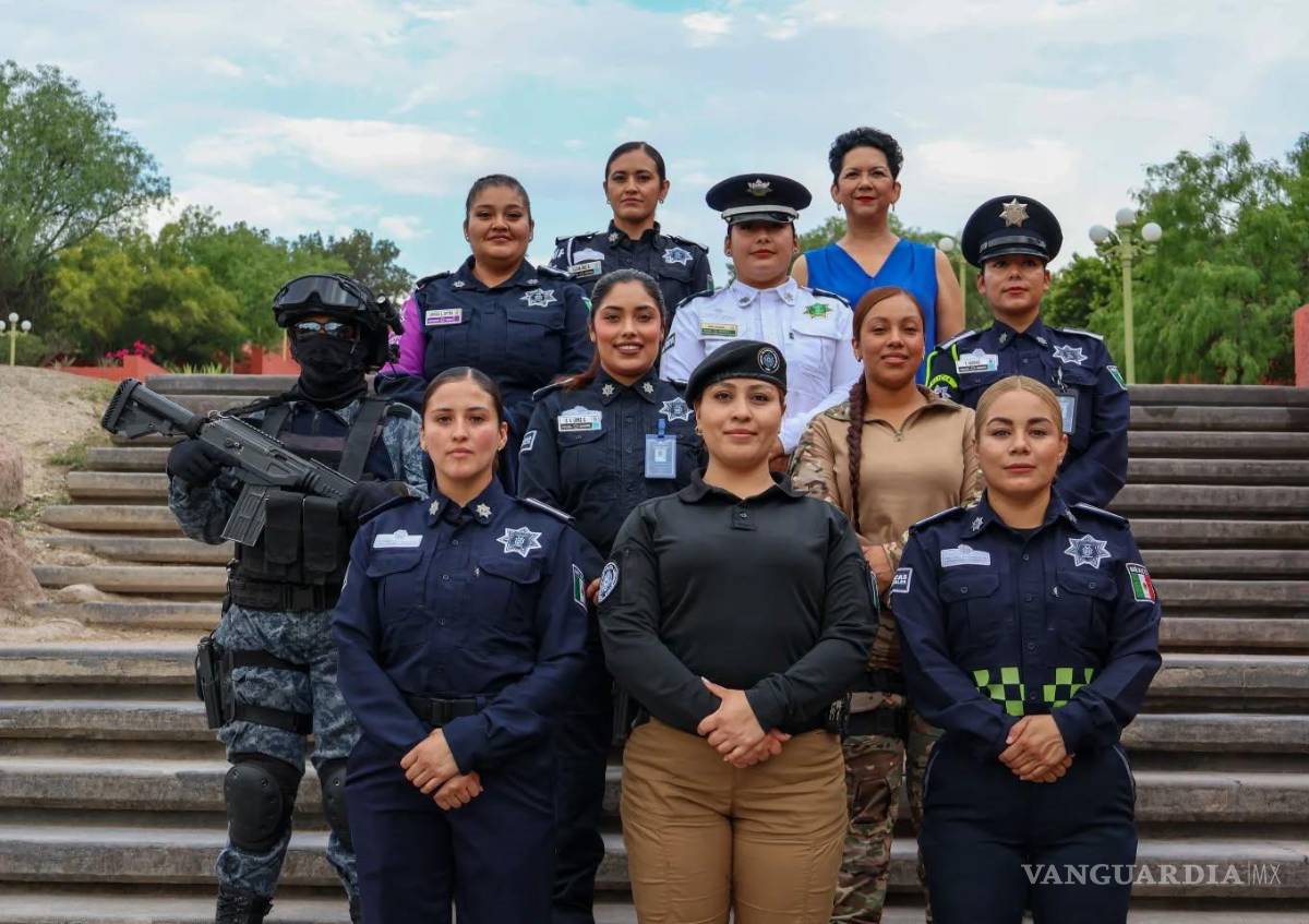 $!La Comisaría reconoció el esfuerzo, compromiso y vocación de servicio de las madres trabajadoras.