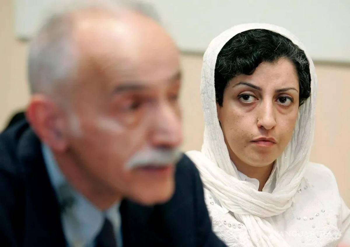 $!Narges Mohammadi (d) y el relator especial de la ONU para los derechos humanos en Irán, Karim Lahidji, en una imagen de archivo.